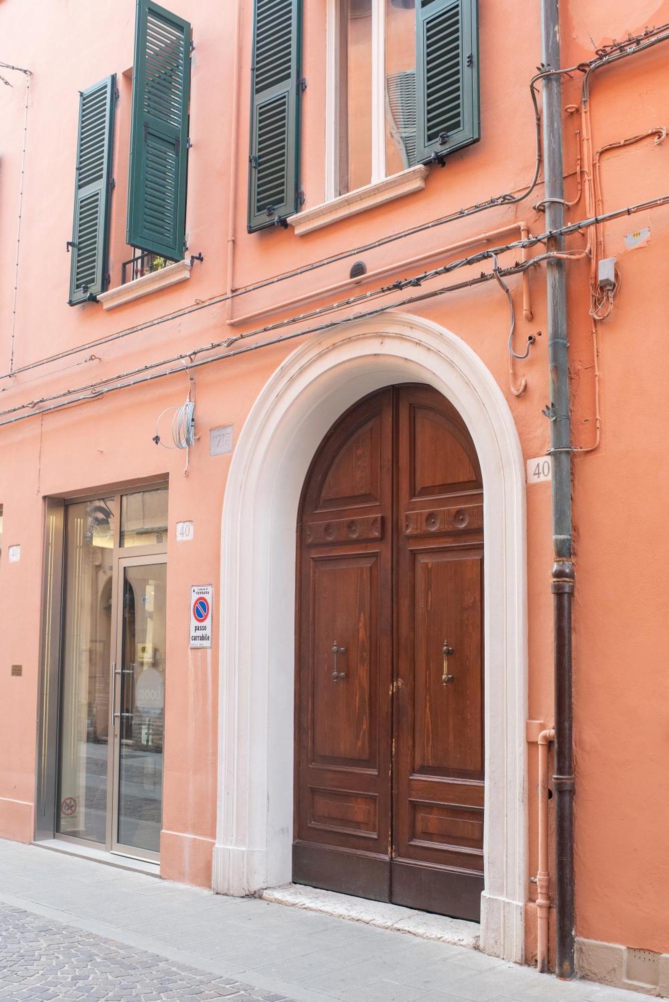 Corte Degli Estensi, Romantica Mansardina 费拉拉 外观 照片